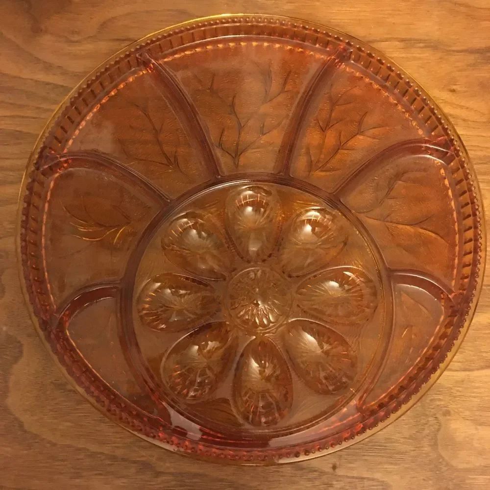 Vintage Indiana glass pebbled Amber leaf engraved